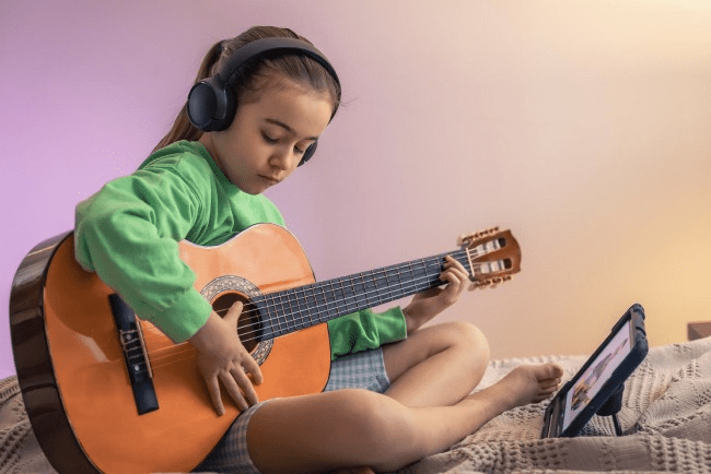 5 Key Principles for Effective Online Guitar Lessons