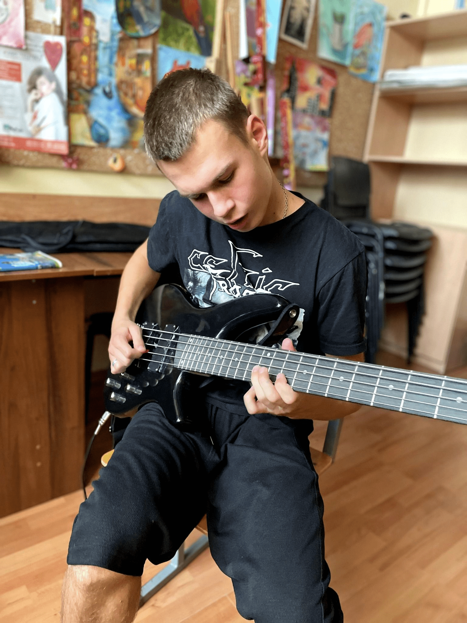 Summer Online Lessons for Guitar, Electric Guitar, Bass Guitar, and Ukulele