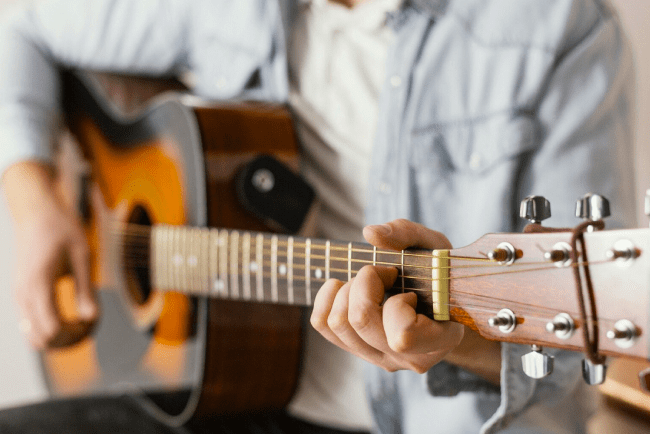 Structuring Study Time: Tips for Planning Online Guitar Lessons