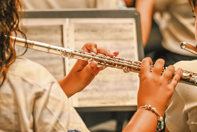 A Creative Approach to Learning the Flute: Play and Inspiration