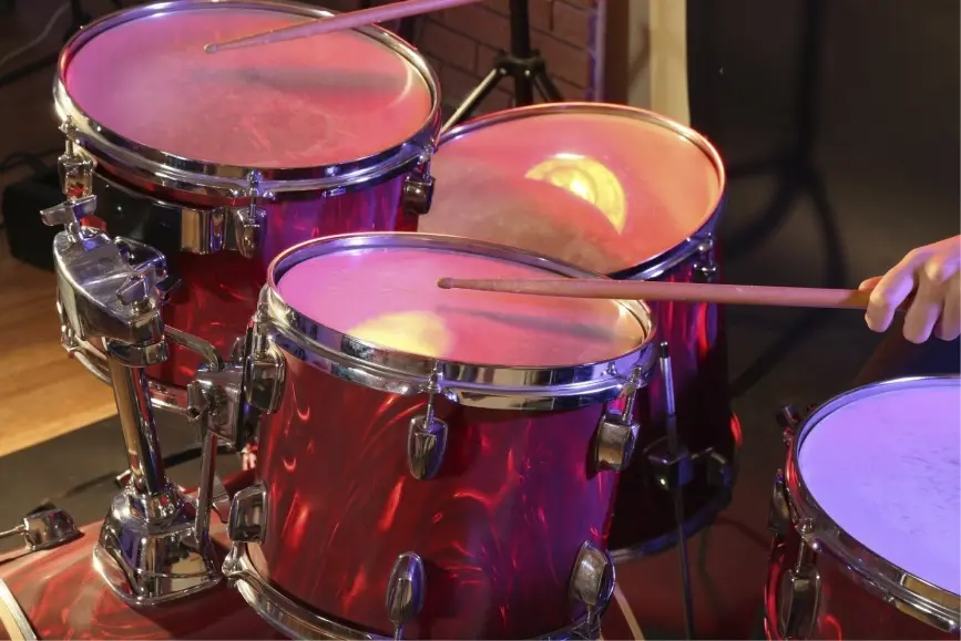 Online Rhythm: Exploring the Benefits of Drum Lessons in the Virtual World